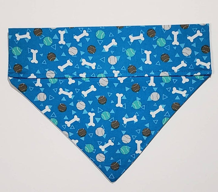 The Snazzy Pooch - Bones and Balls Bandana- Large