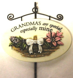 Magnet Oval Plaques And Stake-Grandma